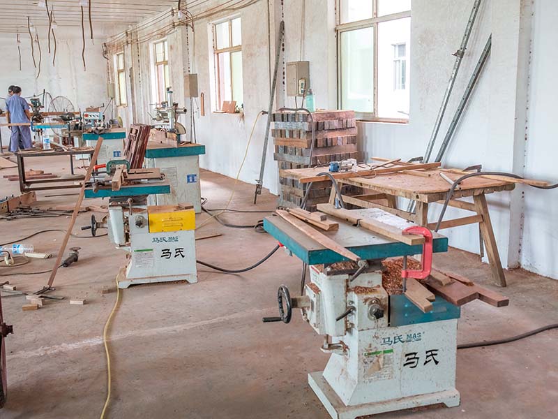 竹山楼梯油漆修复费用